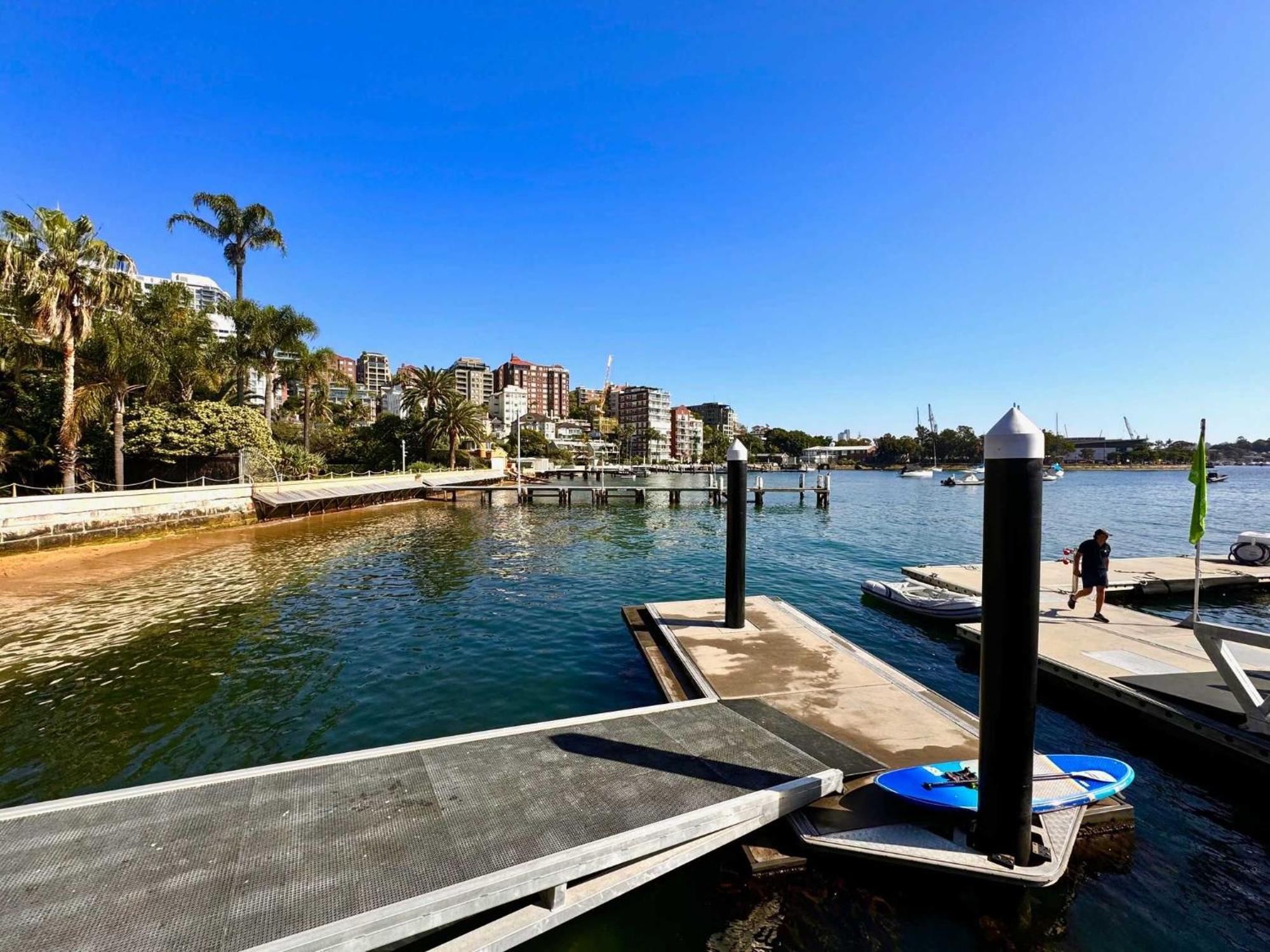 Studio Apt With Parking Balcony & Water Views Sydney Exteriér fotografie